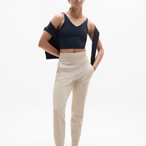 Athleta Venice Joggers in Oyster